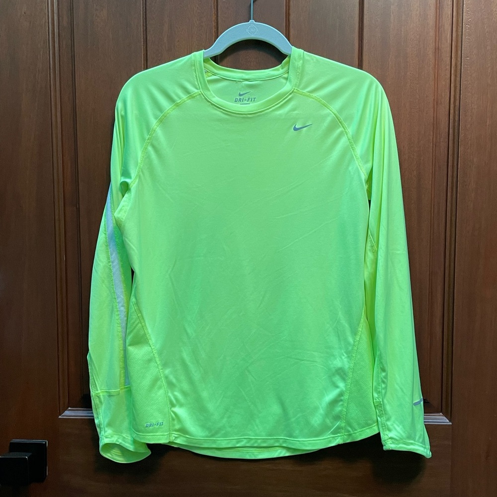 NIKE Women Reflective Long Sleeve Running Shirt Neon Yellow Large